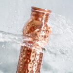 Handunnin koparflaska með hamraðri áferð -  900 ml